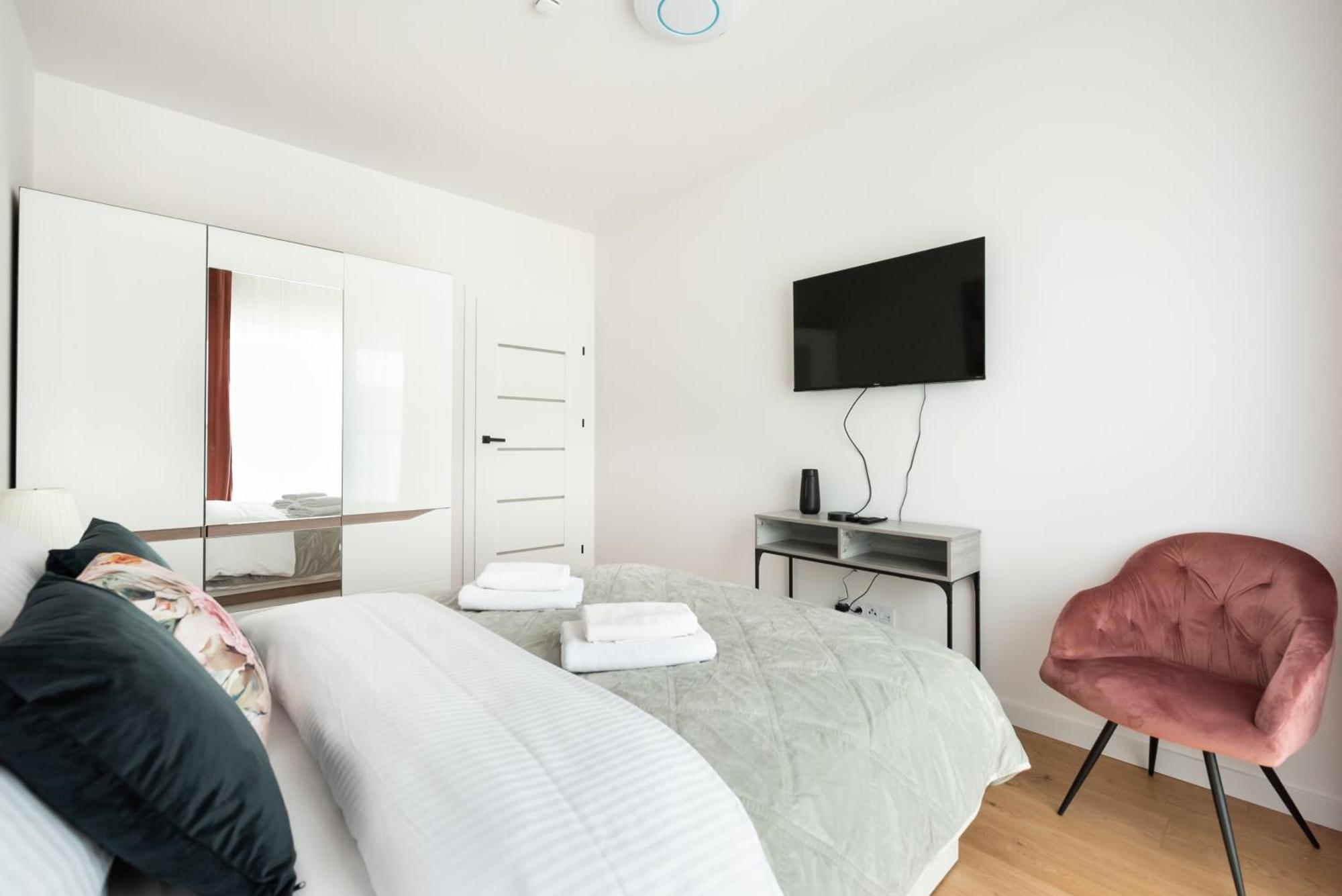 Brzeziny Deluxe Apartament *